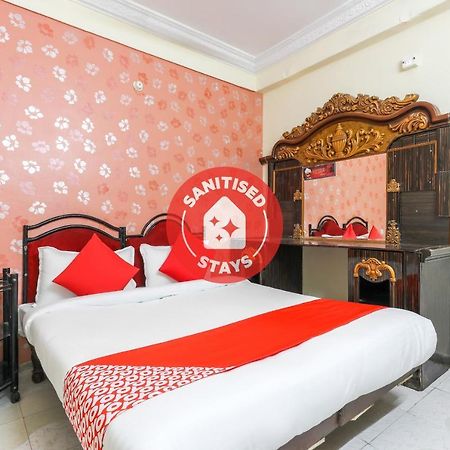 Oyo 62194 Pleasure Palace Hotel Indore Buitenkant foto