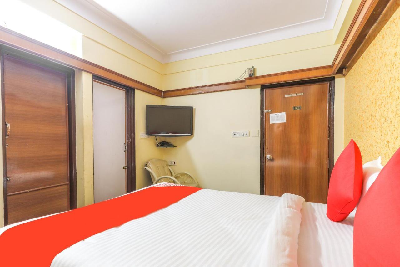 Oyo 62194 Pleasure Palace Hotel Indore Buitenkant foto