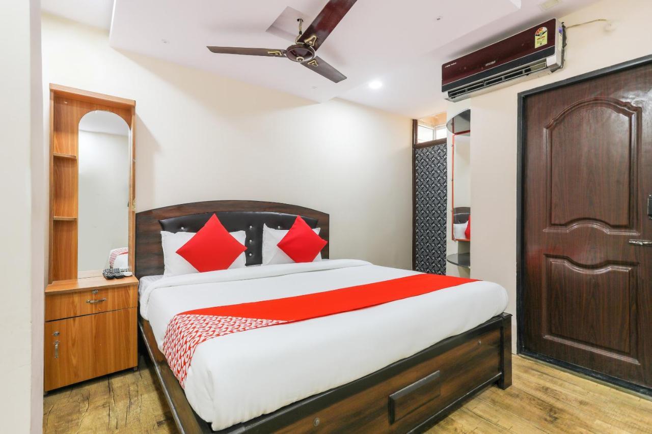 Oyo 62194 Pleasure Palace Hotel Indore Buitenkant foto