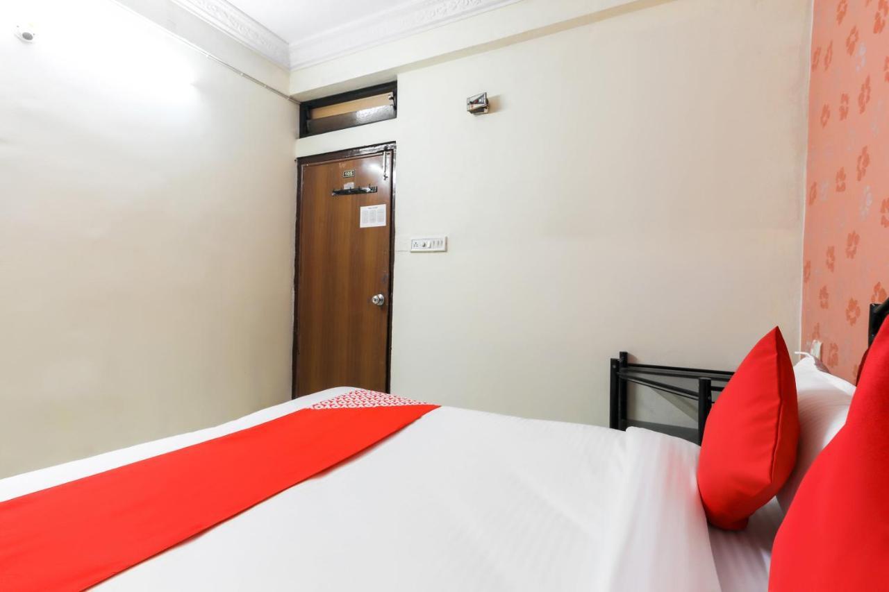 Oyo 62194 Pleasure Palace Hotel Indore Buitenkant foto